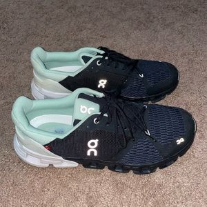 EUC On Running Tennis Shoes